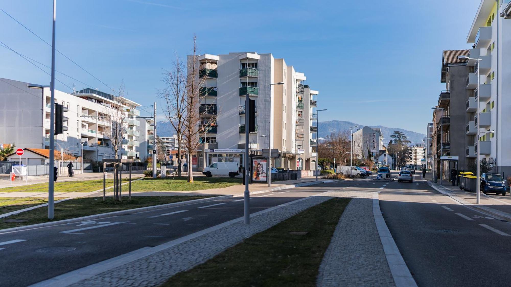 Lac-Montagne-Leman-Geneva, Garage, Tram Annemasse Esterno foto